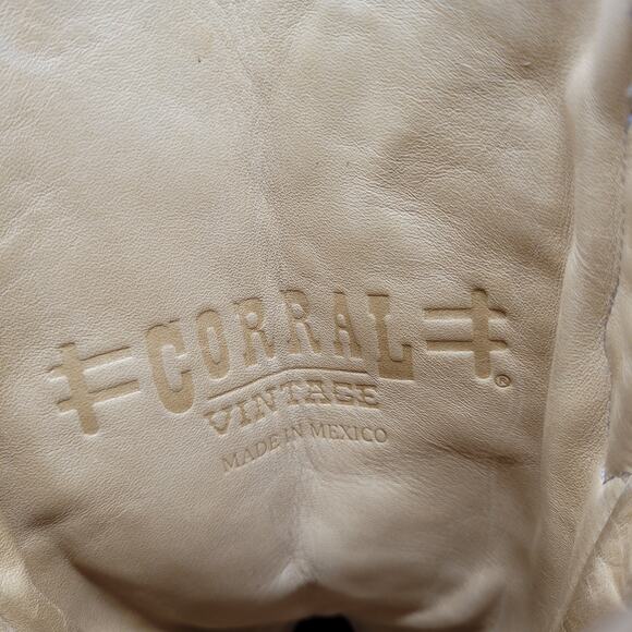 Corral Black Heeled Boots with Ornate Embroidery - Picture 12 of 14